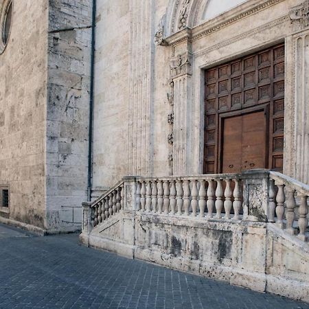 Porta Della Musa アスコリ・ピチェーノ エクステリア 写真