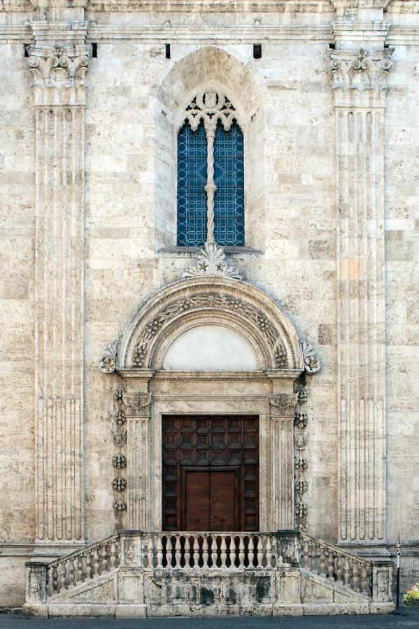 Porta Della Musa アスコリ・ピチェーノ エクステリア 写真